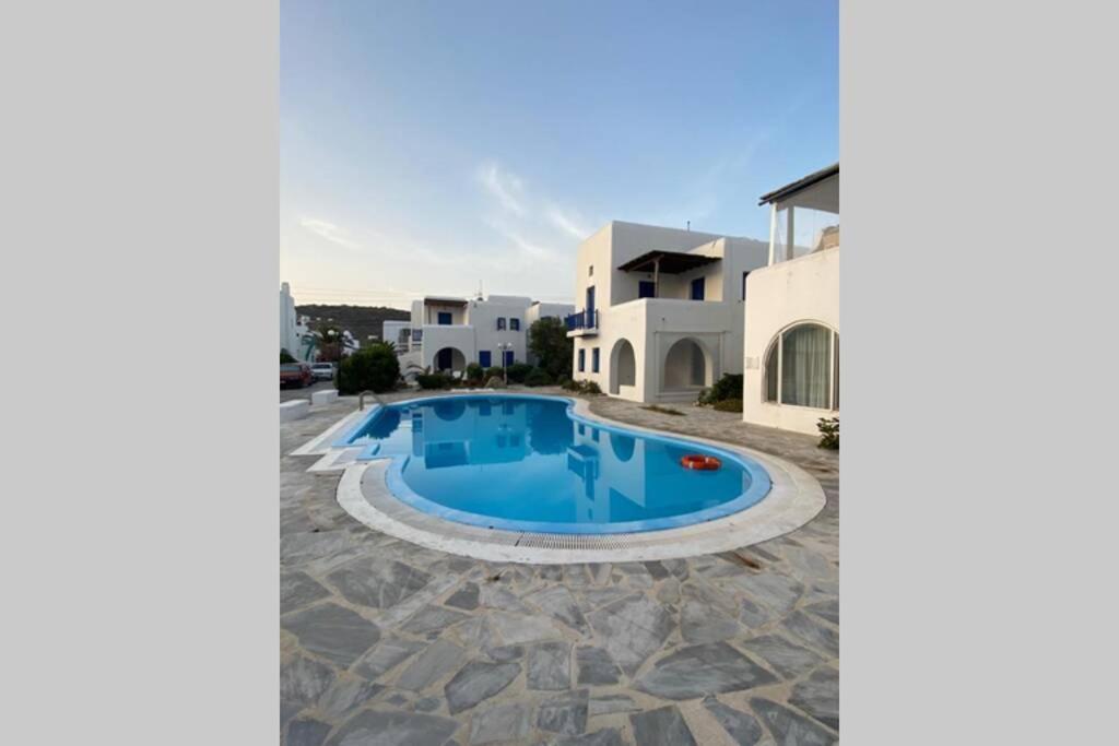 Pigeon House Ornos Beach Mykonos Town Exterior photo