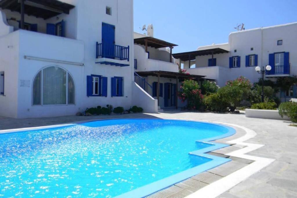 Pigeon House Ornos Beach Mykonos Town Exterior photo